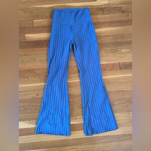 Aerie OG Groove Flare Leggings, Ribbed, Blue, Medium